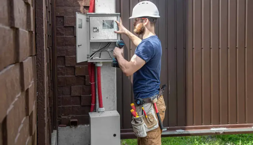Kto odpowiada za przyłącze energetyczne? Ważne informacje
