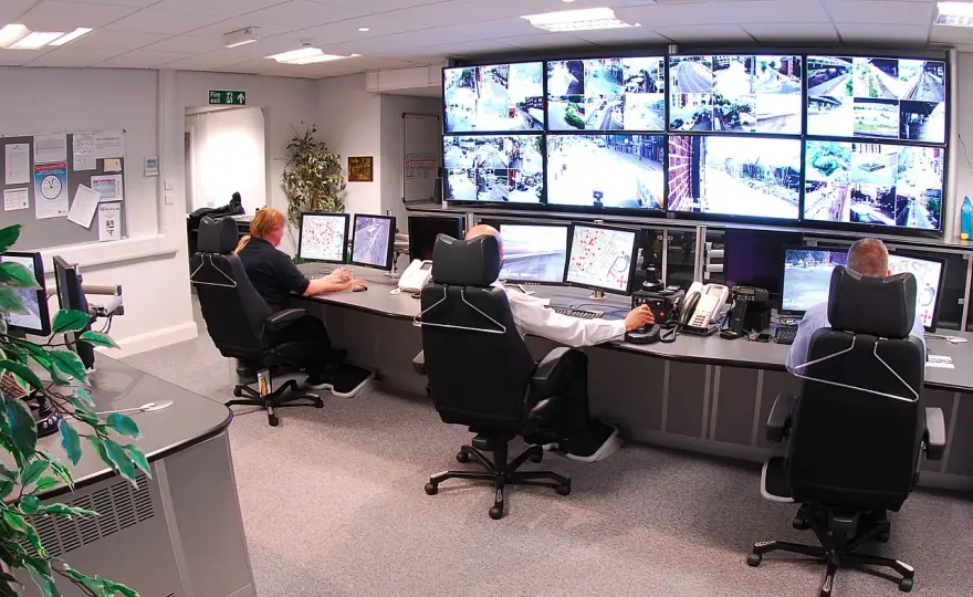 Czym jest CCTV? Kompletny przewodnik po monitoringu wizyjnym